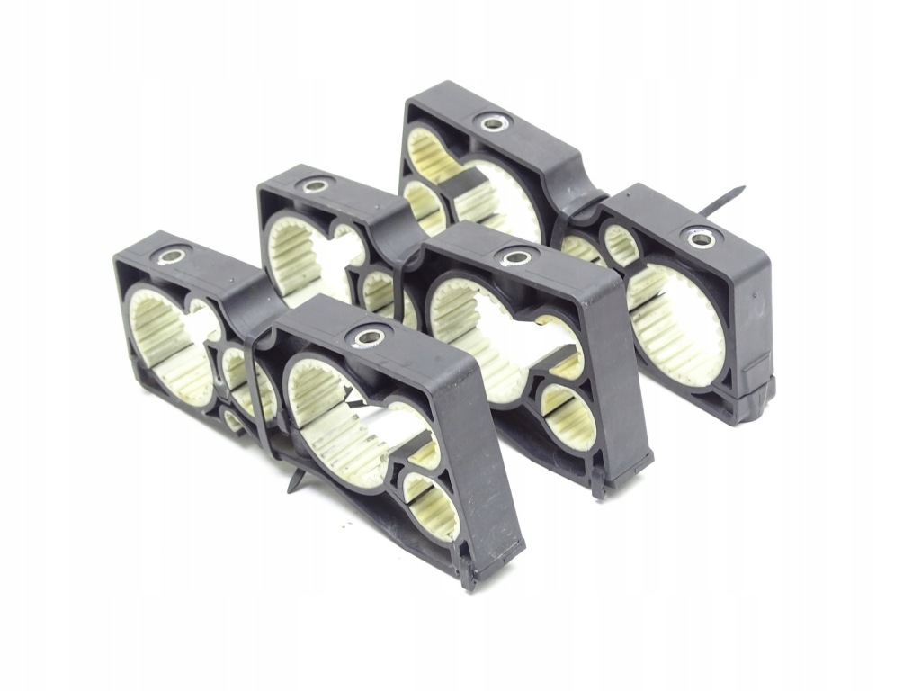 фото №1, Кронштейн трубопровод шланг audi r8 4s 5.2 v10 plus 4s0121305c eu