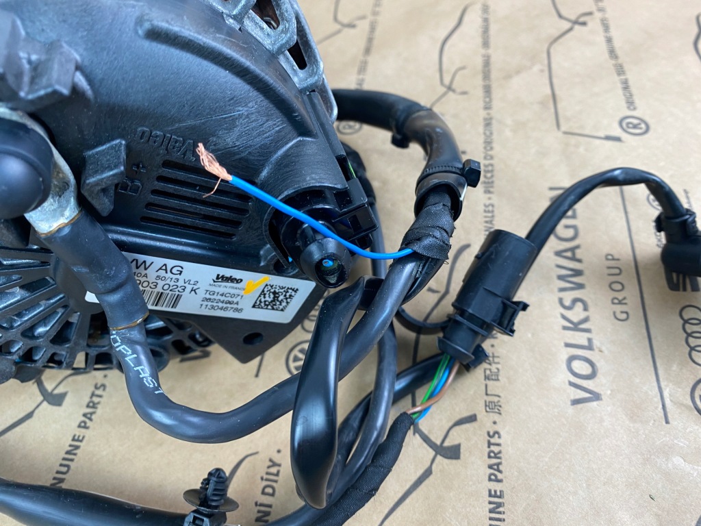 фото №4, Gd golf vii 1.4tsi генератор 04c903023k