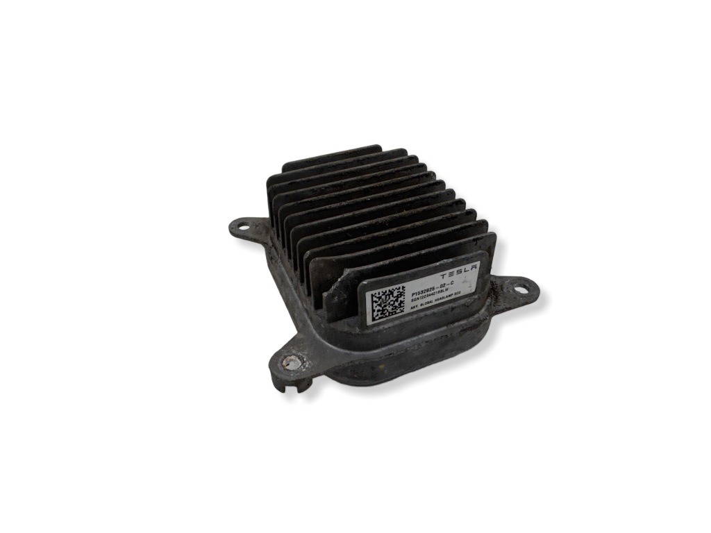 Купить Преобразователь ксенон tesla model y p1532925