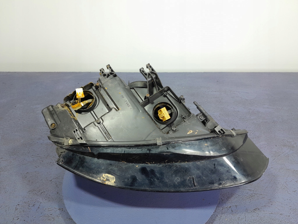 Audi a4 b8 рестайлинг  фара фара левая ксенон led европа  8k0941043c с Разборки