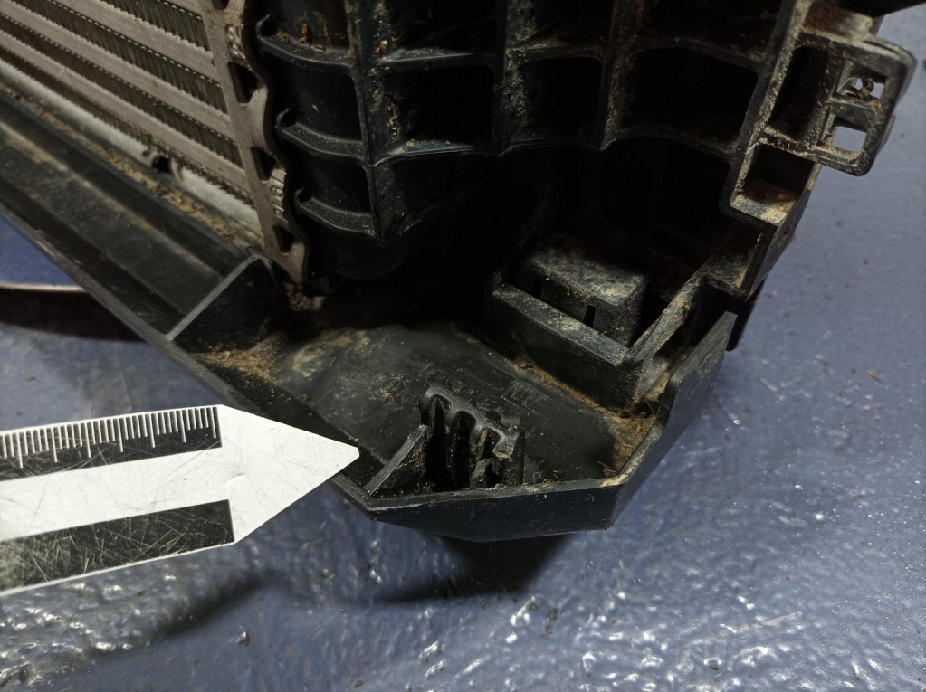 Bmw x5 g05 3.0d 340 km радиатор воздуха интеркулер 8584127 Цена