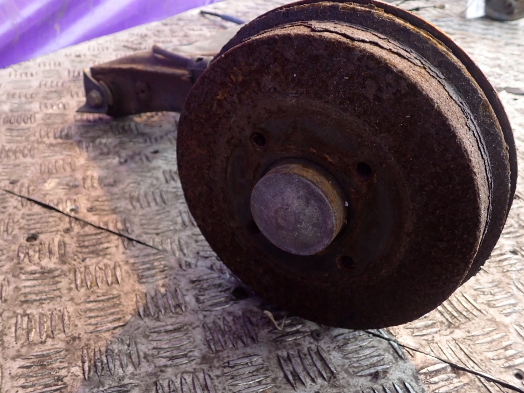 фото №4, Renault twingo i 00-04 oś задня балка задня