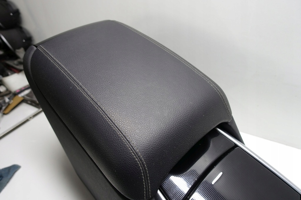 фото №7, Mercedes w251 подлокотник туннель бардачок r-klasa