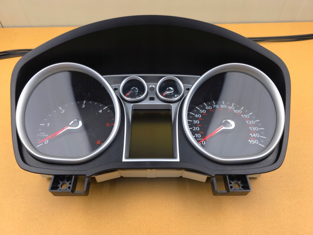 Focus mk2 рестайлинг  c-max 1 fl kuga mk1 панель большой дисплей 2009 год дизель Оригинал