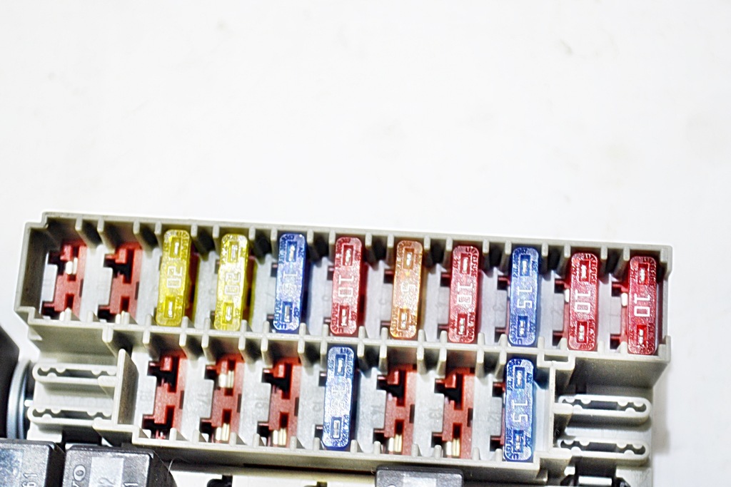 фото №7, Volvo v70 s60 коробка bsi 8645729 8676286 01w373