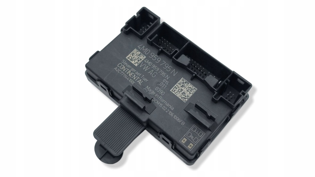 Купить Porsche taycan 4s 9j1 2022 модуль блок управления дверь левый задний  4m0959795n