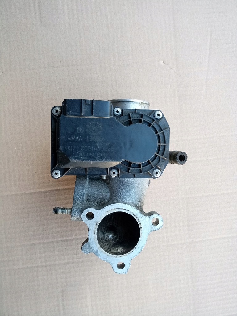фото №1, Mazda 3 6 2,2 citd дросельна заслінка r2aa136b0 коліно