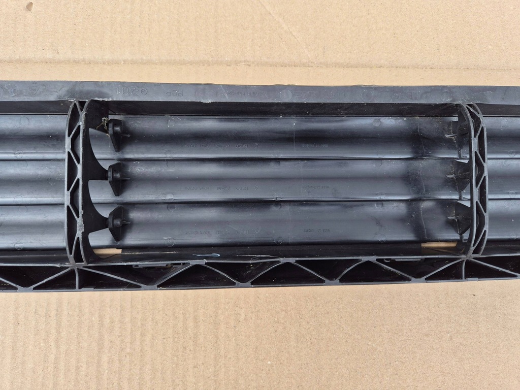 фото №8, Audi e-tron 19- жалюзі впуск повітря інтеркулер 4ke121223