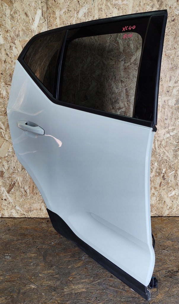 фото №5, Двері праве задні правий задня volvo xc40 2019 rok