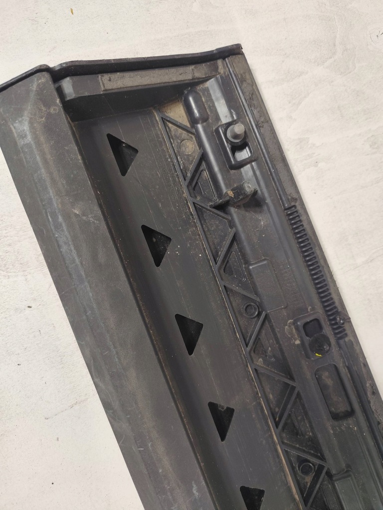 фото №9, Audi q8 sq8 правый задняя правая молдинг задних дверь oryg