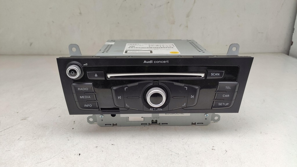 фото №1, Audi a4 b8 a5 8t радио cd concert 8r2035186p