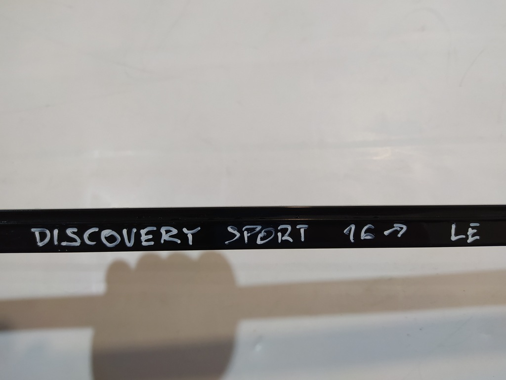 фото №7, Молдинг рамка дверь левая - land rover discovery sport 15-