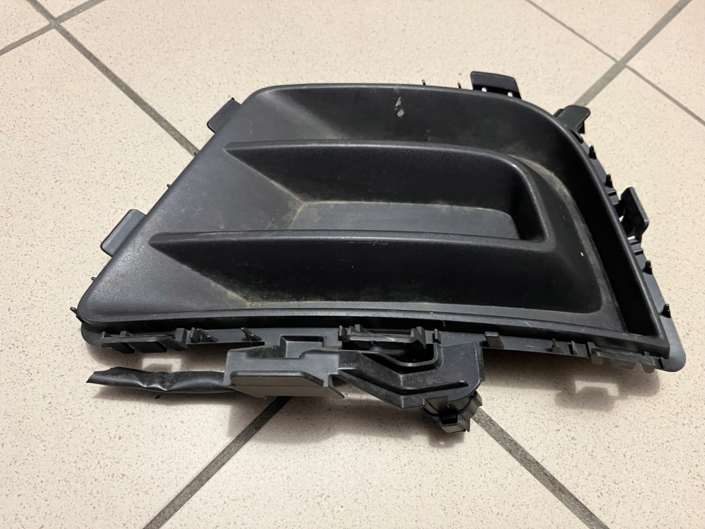 Решітка бампера ліва mazda 5 v lift 08- Київ