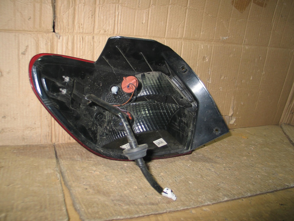 фото №13, Лампа правий задня задня hyundai i10 3 iii 19r.- 92402-k7000