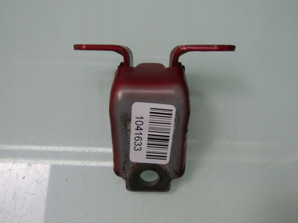 фото №1, Mazda 3 bp iv 20r петля дверь правый задний нижний