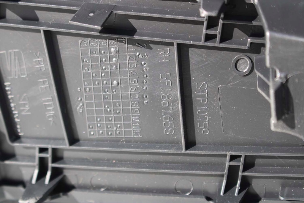 фото №11, Seat tarraco обшивка крышки багажника 5fj867704 5fj867601 82v чёрный обивка