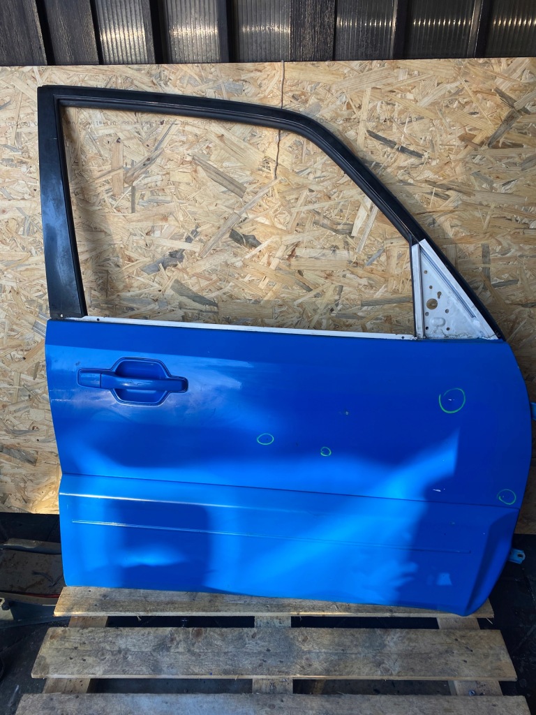 фото №1, Дверь правое передние mitsubishi pajero iv 5d молдинг дверь