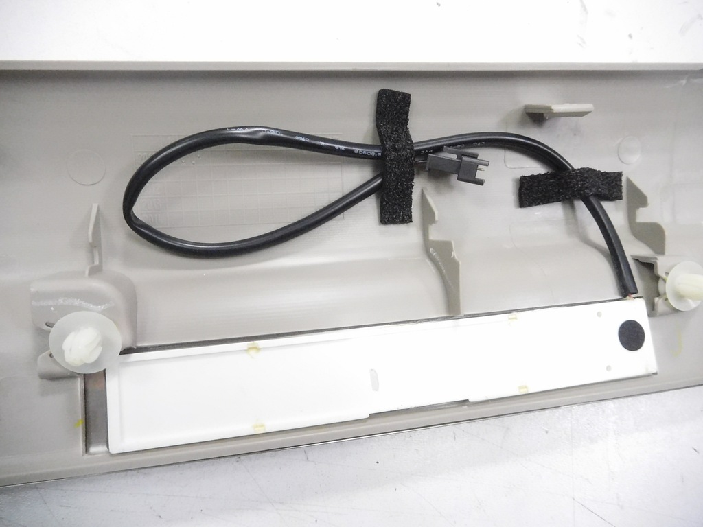 фото №11, Подсвечиваемые пороги дверь mitsubishi pajero sport ii оригинальный номер mz330256