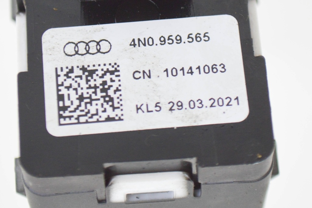 фото №7, Audi q8 перемикач регулювання дзеркало 4n0959565 3.0 hybrid 210kw 2021