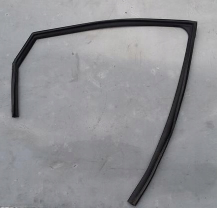 фото №1, Прокладка дверь правый задняя hyundai kona