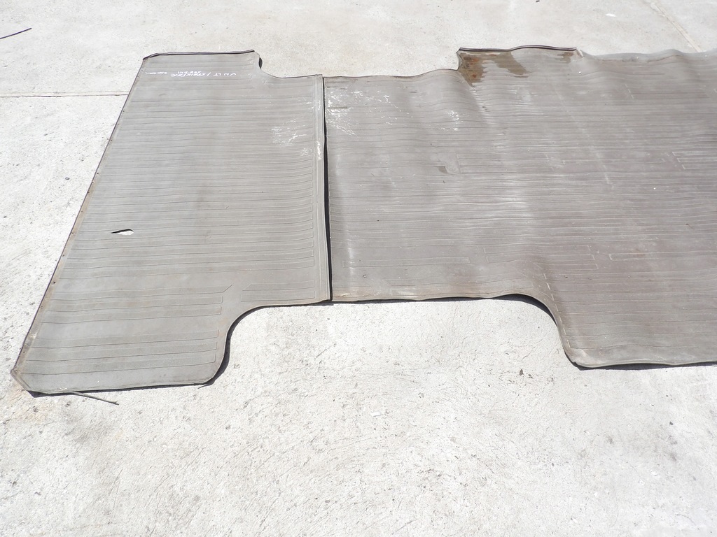 фото №7, Vw lt sprinter 96-06 обшивка гумовий елемент підлога задня середній 1