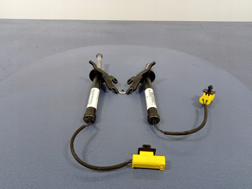 фото №6, Bmw 1 f40 патроны пиротехнические капот комплект