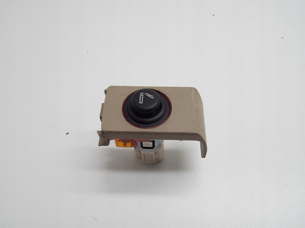 фото №1, Вкладиш роз'єм прикурювач 8p0863387 audi a3 8p оригінал