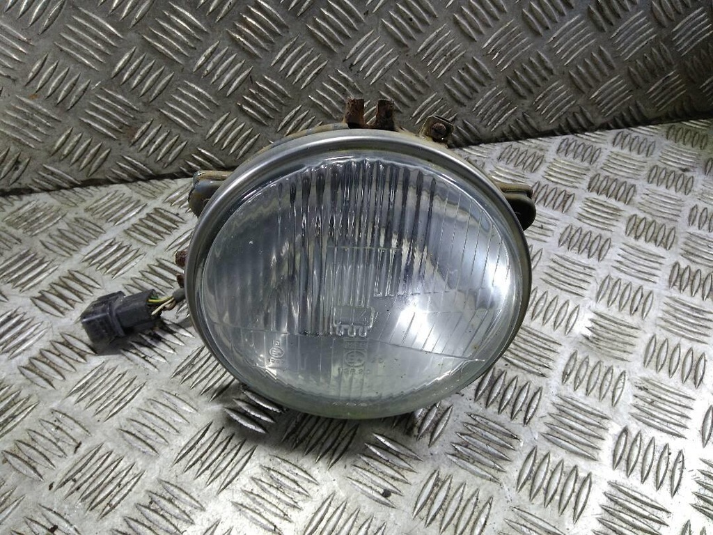 фото №1, Лампа правая передняя do mitsubishi pajero