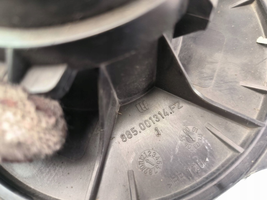 фото №6, Вентилятор салонний 52488121 renault laguna