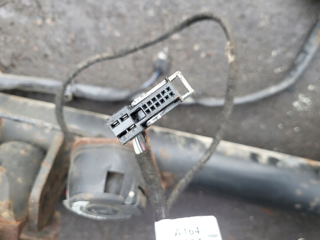 Фаркоп  буксирувальний oris mercedes ml w164 оригінальний номер a1643100937 Доставка