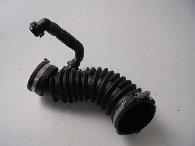 фото №1, Труба шланг воздуха audi q3 ii 83a 2.0 tdi 2021 rok