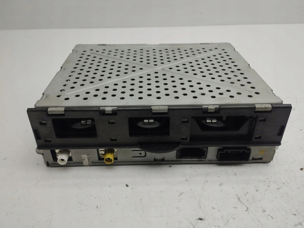 фото №1, Audi a8 s8 d3 4e 2004 автомагнитола