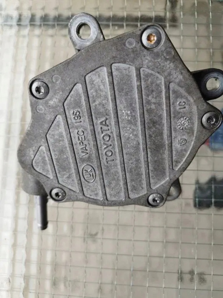 Купить Насос vacu 2.2 d-cat 177km toyota rav 4 iii