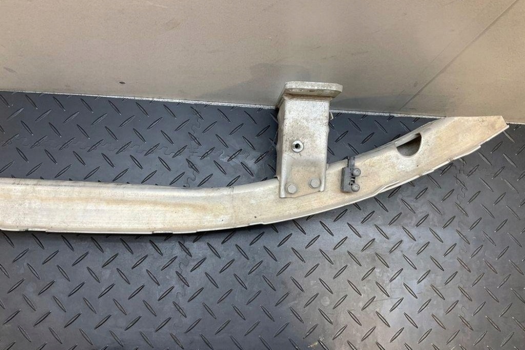 Комплект радиатор bmw 5 e60 7148585 4.8l бензиновый 2009 Киев