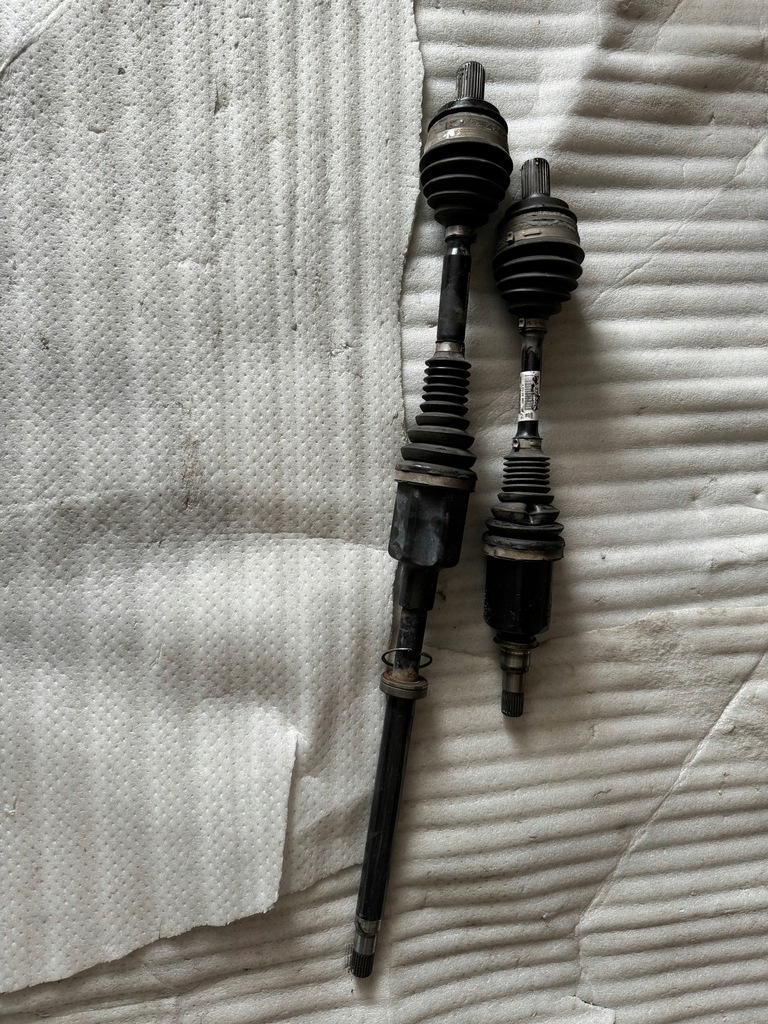 фото №1, Mercedes приводной вал левая w213 4matic a2133309902