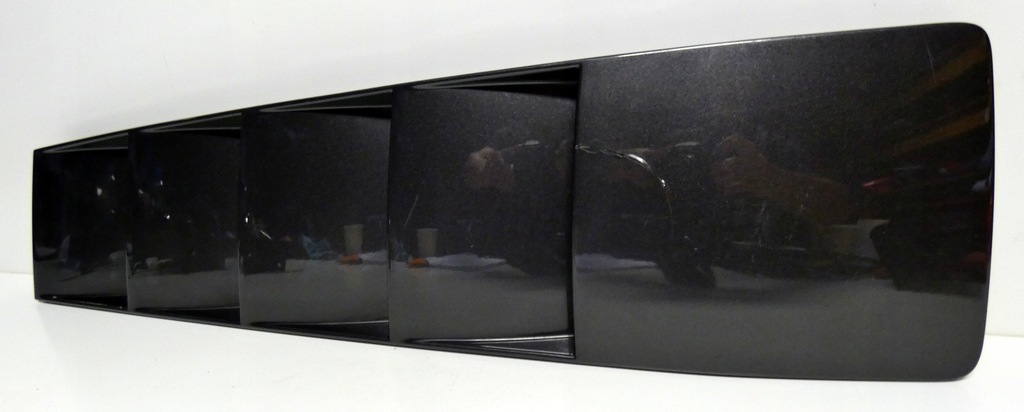 фото №1, Audi r8 spyder 427825313 решітка впуск повітря кришки задня