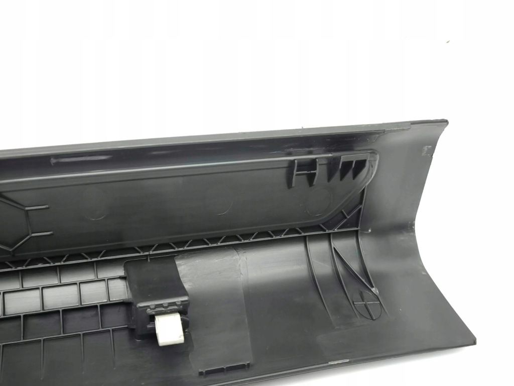 Volkswagen id.3 2021 накладка поріг двері передніх 10a853372b Зі Шроту