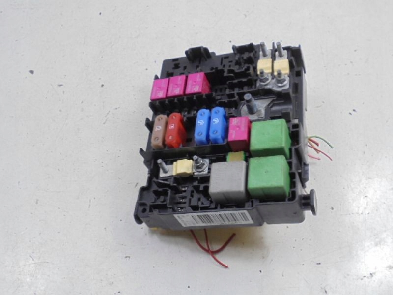 фото №7, Peugeot 301 коробка предохранителей 9804848580