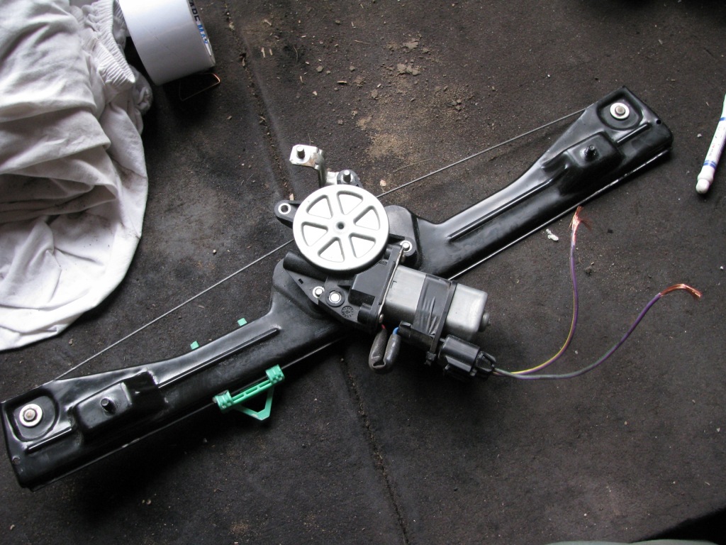 фото №1, Fiat linea подъемник стекло правый перед передний