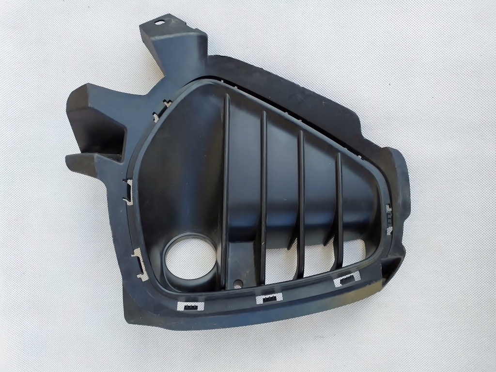 фото №1, Hyundai i30 решётка противотуманная фара бампера левая перед