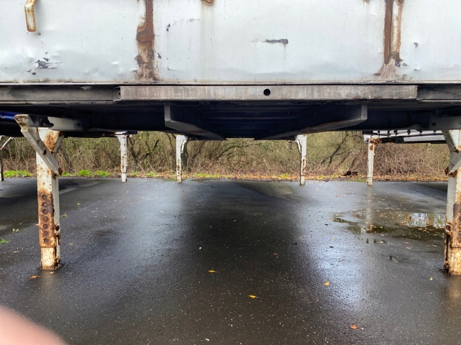 Обшивка тент bdf 7800 шторка регулируемая высота Недорого