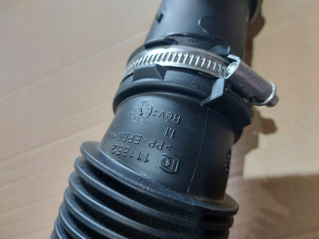 Купити Труба впуску sandero 3 1.0 tce 21r 165750995r