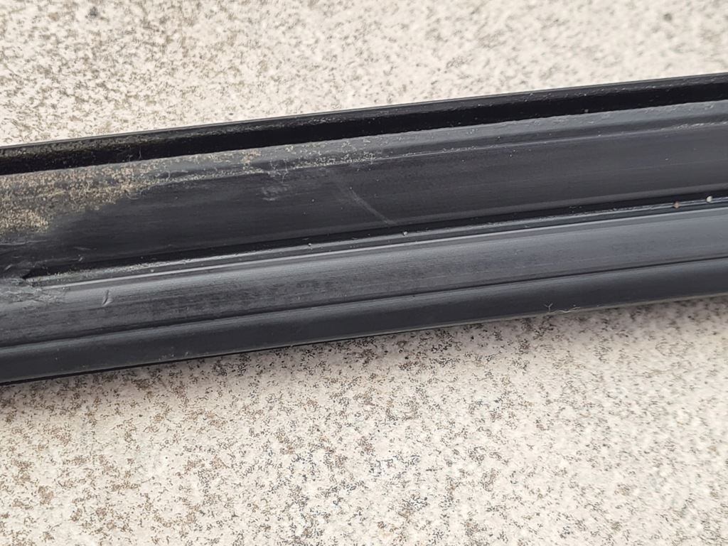 фото №9, Toyota verso молдинг прокладка кровельная левая