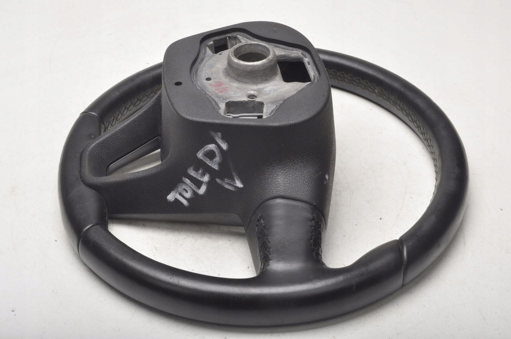 фото №15, Seat toledo iv повітропровід шкіряний