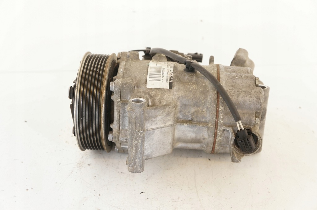 фото №1, Компрессор кондиционера renault clio iv 0.9 tce 926005450r