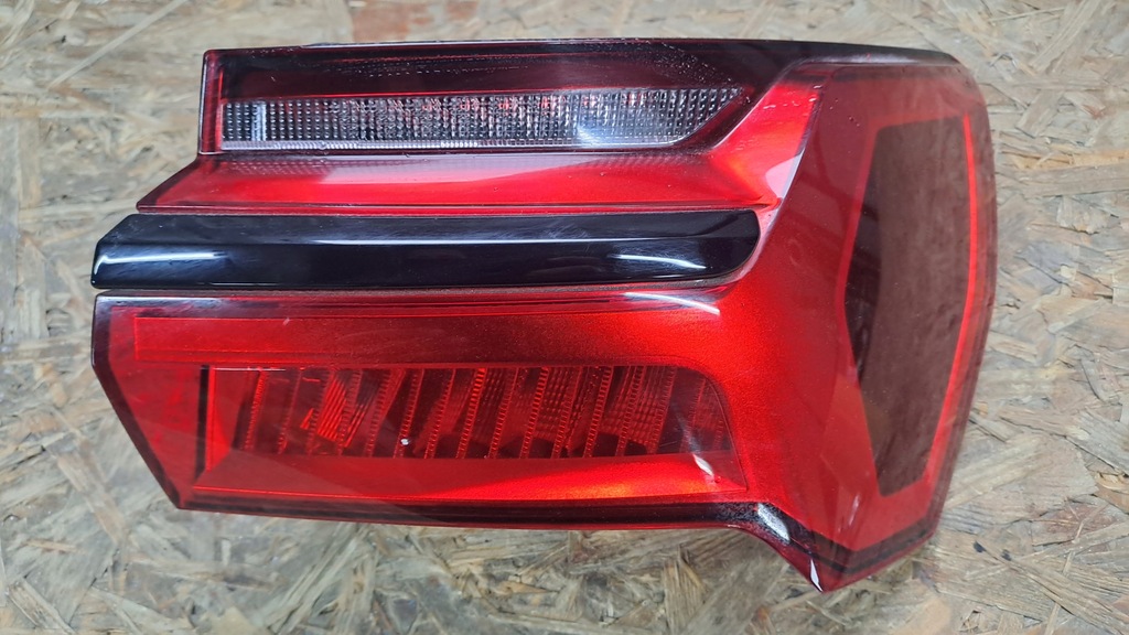 фото №1, Audi a6 c8 лампа задняя правая