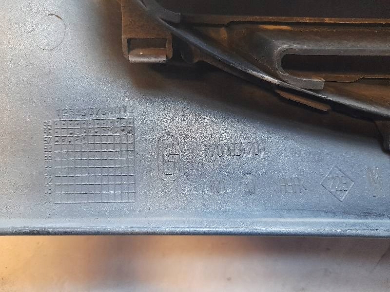 фото №3, Решітка радіатора решітка радіатора 7700834200 renault scenic i 1