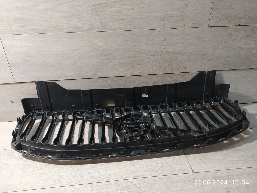 фото №9, 8971. volvo xc60 ii решітка радіатора решітка радіатора 31457465