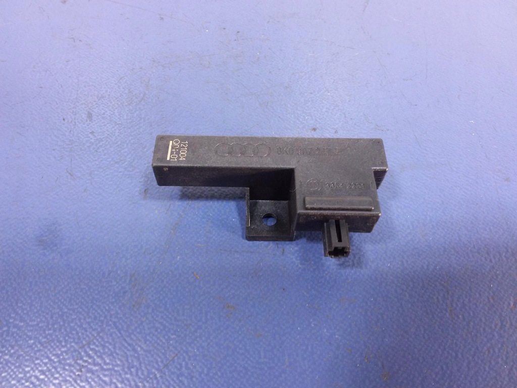 фото №1, Audi a8 s8 d4 4h антена kessy keyless 8k0907247