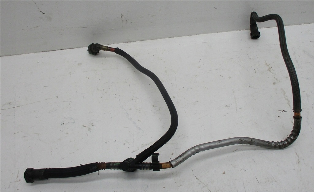 фото №3, Шланг трубка топлива citroen c5 iii 2.2 hdi 204km